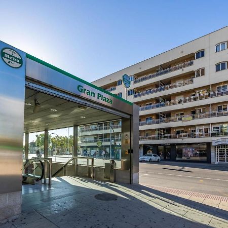 Gran Plaza Home - Vacacional Sevilla Bagian luar foto