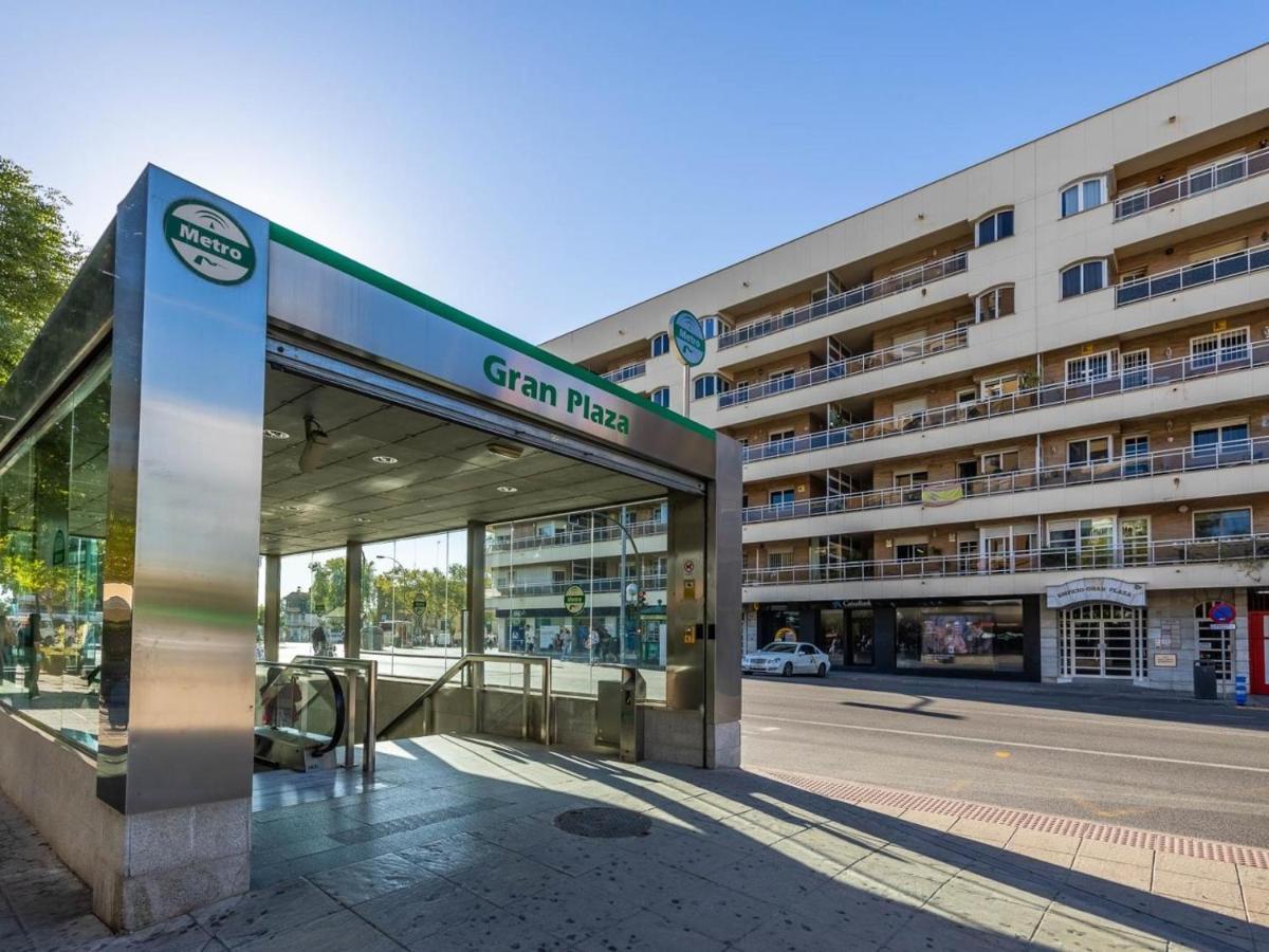 Gran Plaza Home - Vacacional Sevilla Bagian luar foto